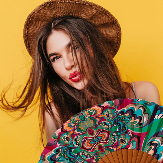 Farbiger Handfächer mit Muster - Arabesque