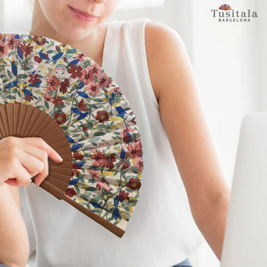 heller Fächer mit kleinen Blumen - Catherine