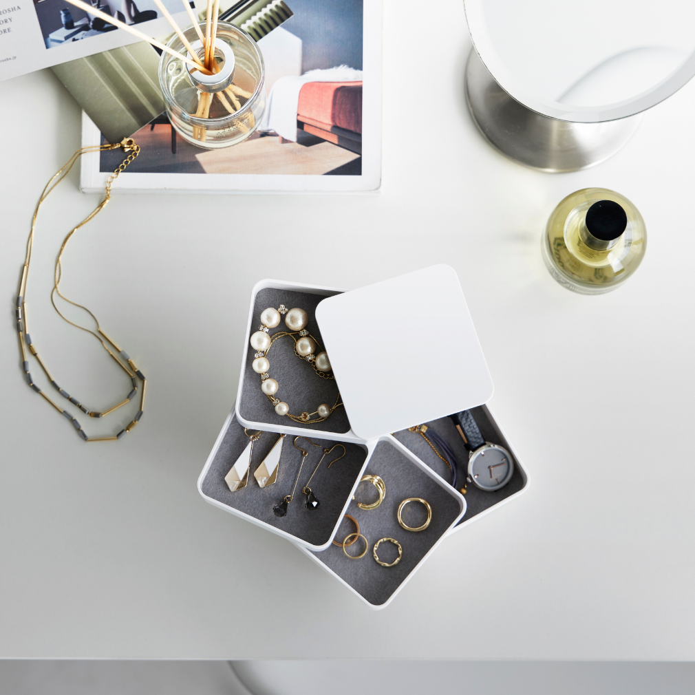 quadratische Schmuckdose - weiß