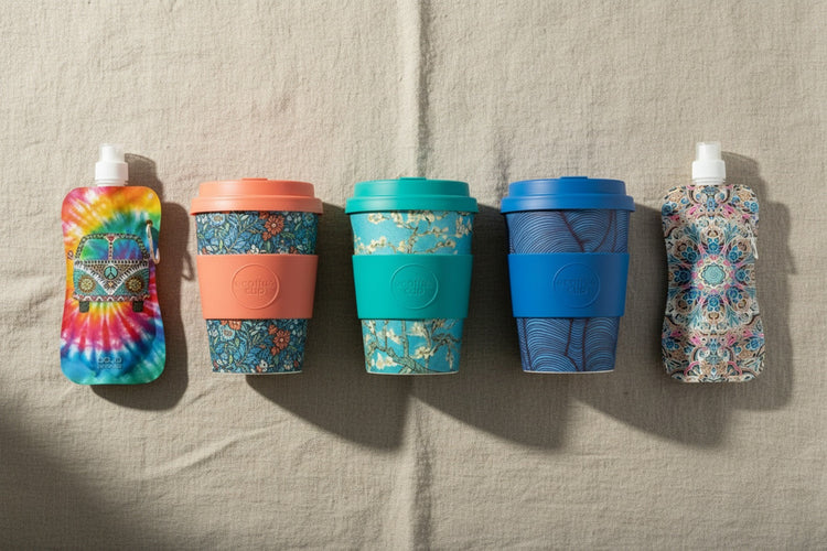 nachhaltige Kunststoffflaschen und -becher aus R-PET und PLA