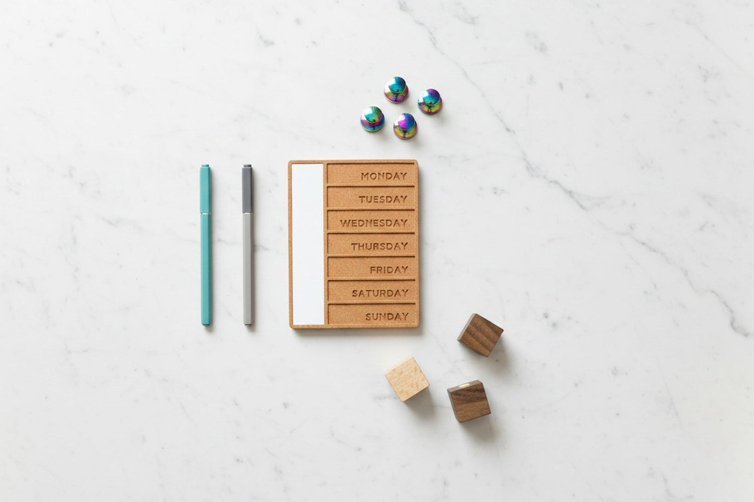 Schreibtischzubehör nachhaltig, minimalistisch und praktisch bei Waya kaufen
