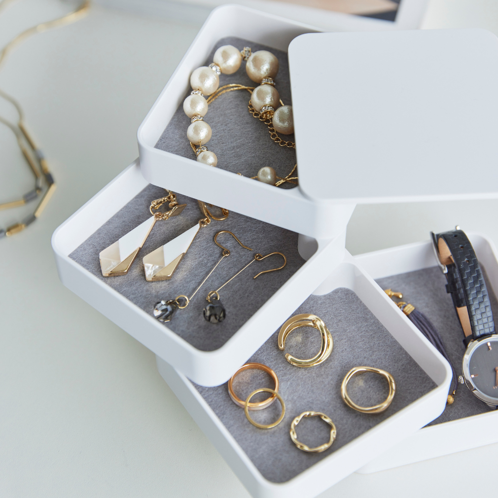 quadratische Schmuckdose - weiß