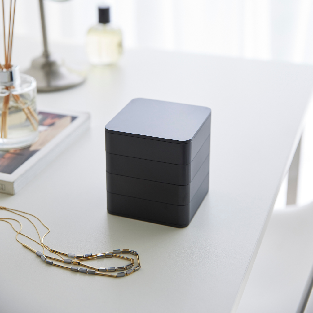 quadratische Schmuckdose - schwarz