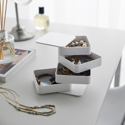 quadratische Schmuckdose - weiß