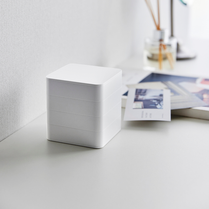 quadratische Schmuckdose - weiß