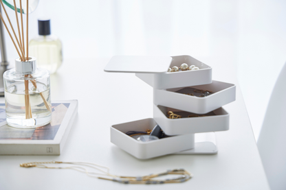 quadratische Schmuckdose - weiß