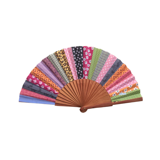 traditioneller Handfächer mit bunten Streifen – Patchwork